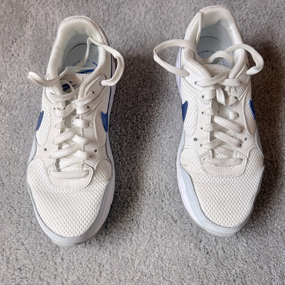Nike Air Max Women’s size 7